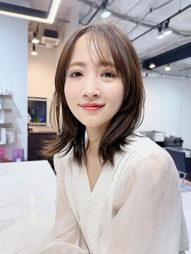 ファンナギンザ(FaNNa ginza) ☆クビレイヤー艶髪顔周りカットシースルーバング