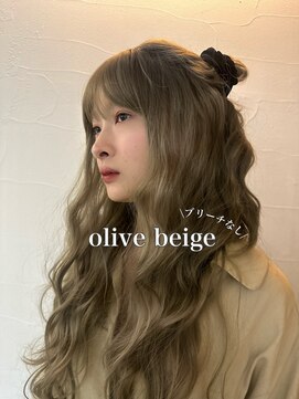 メゾンアクア 表参道(Maison ACQUA) ☆ブリーチなしダブルカラー オリーブ オリーブベージュ ボブ