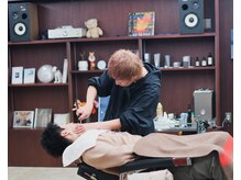 理容ガマの雰囲気（shaving）