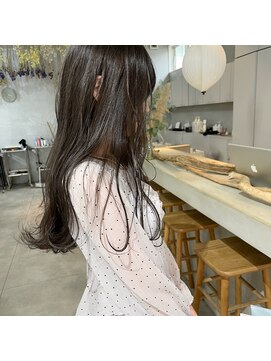 ミント(mint) 透明感アッシュグレージュ！スモーキーな色合いに！