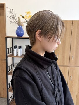 アノネ(anone) ハンサムショート×髪質改善ブリーチ