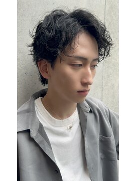 ノットバイベル 大宮(knot by belle) 刈り上げセンターパート/ブルーブラック/サーフカール/大宮