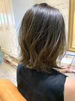 ラトゥーナ(Ratuna)&nbsp;【Ratuna/塚口】ゆるふわ&外はねミディアムボブ