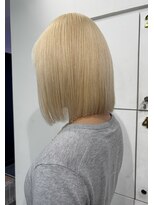 カシェル トウキョウ(Cashel Tokyo) 抜きっぱなしブロンド