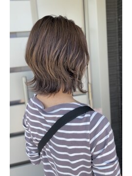 トゥエンティ(twenty) ネオウルフ×シナモンベージュ