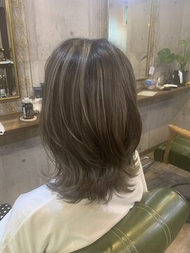 ギーキー(GEEKY) シャドールーツ