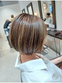 モテハイライトヘアー