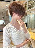 ショート×ハイライト白髪ぼかし×マチルダボブ[心斎橋]