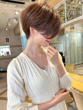 ロンド ストラーダ 心斎橋(Lond strada) ショート×ハイライト白髪ぼかし×マチルダボブ[心斎橋]