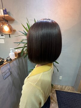 ネウィ 秋田(newi) うるつやボブ