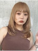 内巻きワンカールレくびれイヤーミディアムハイトーンベージュ