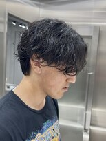 リベル(LIBER)&nbsp;波巻きセンターパート/スパイラルパーマ/メンズパーマ