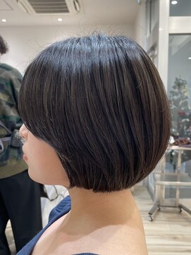 ボネッカ 鶴見(BONECCA) 毛流れボブ【佐々木健太】