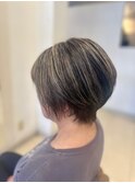 ショートボブ