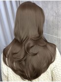 ヘーゼルベージュ　ブリーチなし　レイヤーカット　海外風