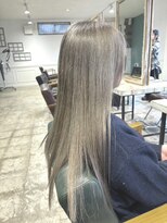 マンプスウタタ (Mumps utata)&nbsp;グレージュカラー