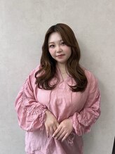 ［stylist★momo］いつもKhappy> をテーマにお客様1人ひとりに合ったヘアの提案や丁寧な接客を大切に！