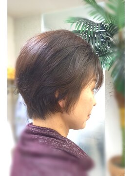 ビューティーサロン フジ ショートヘア