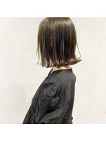 ミント(mint) オリーブグレージュで透明感、柔らかさ◎