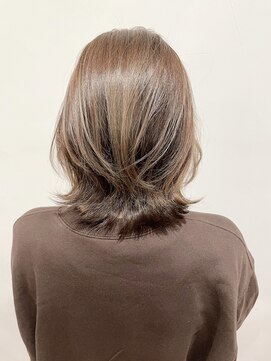 オーティティ(O-TETE) O-tete 透明感オリーブグレージュ