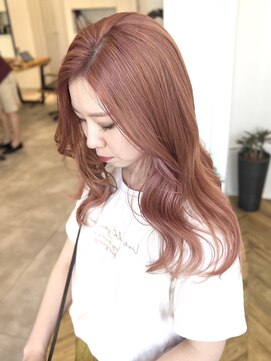 ローブ(L’AUBE) ピンクベージュカラーイルミナカラーレイヤーカットハイライト