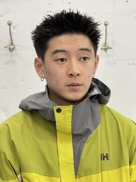 ウェルネス(Wellness) スパイキーショート/9mm刈り上げ