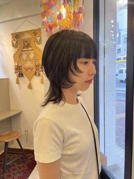 ベラアンドヘア(BELLA&HAIR) ミディアムウルフカット