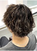 マッシュウルフサーフカールパーマツーブロックショート毛流れ