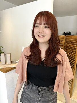 アウラ(AURA) ◎10代、20代に人気 派手すぎないオレンジカラー