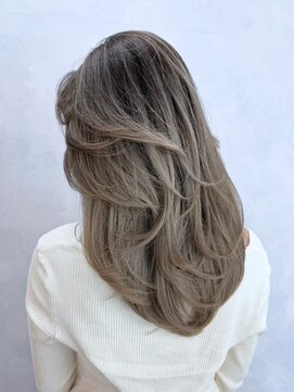 アイティーバイアルバム 松戸店(IT by ALBUM) ホワイトブロンドマロンベージュフェミニンロング_ba508271