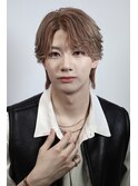 フェザーショート 韓国 ブリーチカラー