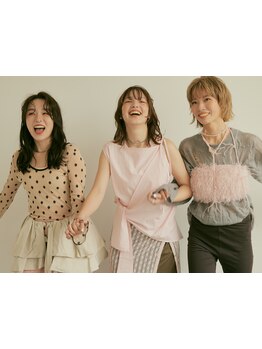 ［カット\500］［カット+カラー\1600］デビュー前の若手スタイリストが施術します！