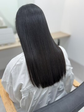 キキ(kiki) くびれヘア_ヘルシースタイルふんわりカール_kiki0057