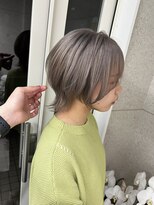 サイ(PSY)&nbsp;ウルフボブ/レイヤーボブ/グレージュ/ブリーチ/レイヤーカット