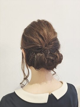 ネオリーブエム(Neolive em;) neolive em  ヘアセット☆☆