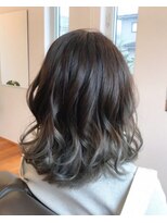 リズム オーガニックヘアサロン(rizm.ORGANIC HAIR SALON) 切りっぱなしロブ　ウェービー