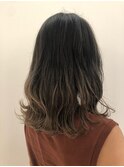 グラデーショングレージュ