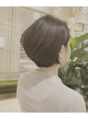 ショートボブ