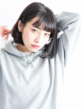 ヘアーサロン ラフリジー(Loufreasy) 【イルミナカラー】で暗髪アッシュブラウン×耳かけ前下がりボブ