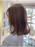 赤味をしっかり抑えたホワイトベージュのクラリティカラー