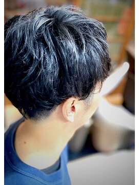 クルリクラヘアー(KururiKura hair) ツーブロニュアンスパーマ