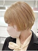 ミルクティーショート[新宿駅/フェミニン/モード/ダークアッシュ