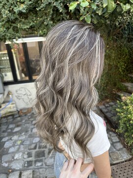 ディモアンド 表参道(Dimo&) ショコラ/アッシュ/ヘルシースタイル/ふんわりカール