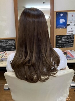 年々変化する髪質に合わせたヘアエステが人気！大人女性のあらゆるお悩みに対応してくれる上質サロン。