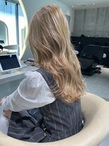 ロンドメリア 天神大名店(Lond Melia)&nbsp;★斜めバングミディアムヘアグレージュカラーシルキーベージュ★