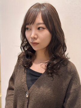 ステア ケース(stair case) ミックス巻きデジタルパーマ秋カラーカット顔まわり前髪カット