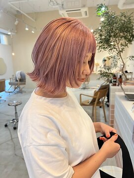 ピピバイヨーク(pipi, by yoke.) ブリーチカラーミルキーピンクショートウルフ