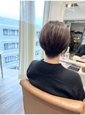 襟足きゅっと耳かけショート