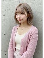 フルショウ 苦楽園店(FURUSHO)&nbsp;パールベージュ/アッシュブロンド/外ハネモテヘア/小顔ヘア