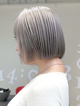 ラック 表参道(LUCK) ぱつっとボブ/ブリーチ/シルバー/ダブルブリーチ/艶ハイトーン